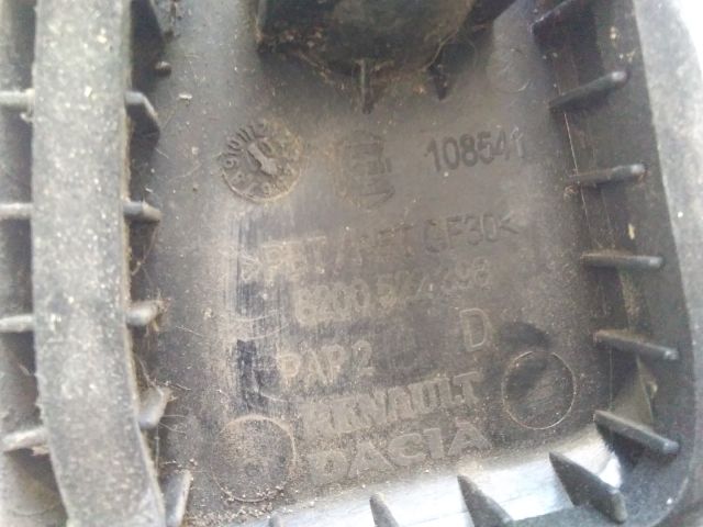 bontott DACIA LOGAN Jobb Csomagtérajtó Ajtóhatároló