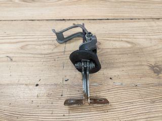 bontott DACIA LOGAN Jobb Csomagtérajtó Ajtóhatároló