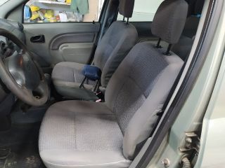 bontott DACIA LOGAN Jobb Csomagtérajtó Ajtóhatároló