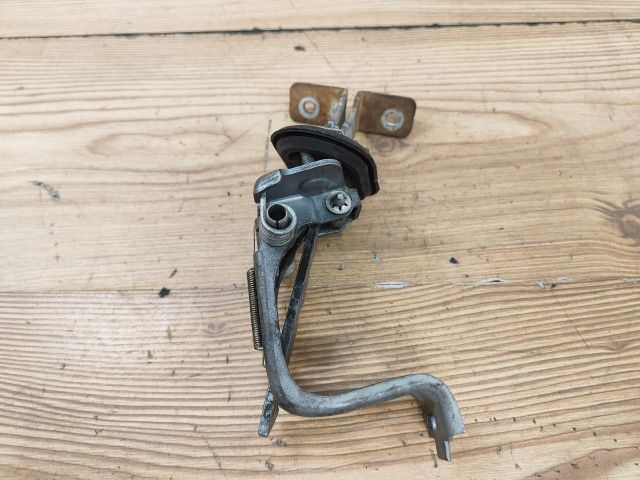 bontott DACIA LOGAN Jobb Csomagtérajtó Ajtóhatároló