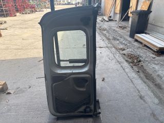 bontott DACIA LOGAN Jobb Csomagtérajtó (Részeivel)