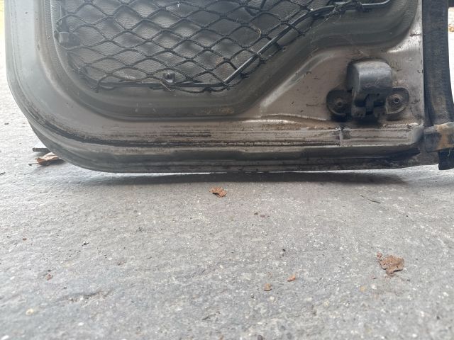 bontott DACIA LOGAN Jobb Csomagtérajtó (Részeivel)