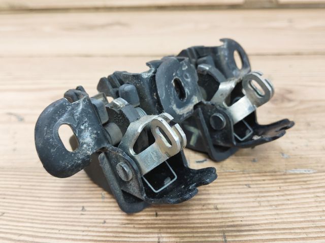 bontott DACIA LOGAN Jobb Csomagtérajtó Zárszerkezet