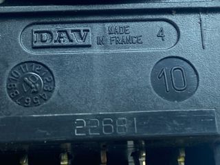 bontott DACIA LOGAN Jobb első Ablakemelő Kapcsoló