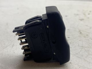 bontott DACIA LOGAN Jobb első Ablakemelő Kapcsoló