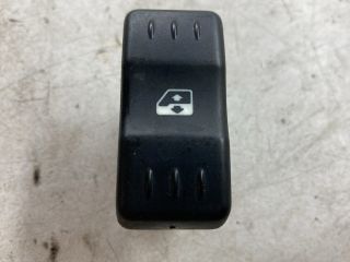 bontott DACIA LOGAN Jobb első Ablakemelő Kapcsoló