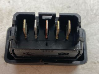 bontott DACIA LOGAN Jobb első Ablakemelő Kapcsoló