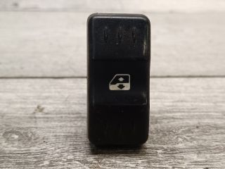 bontott DACIA LOGAN Jobb első Ablakemelő Kapcsoló