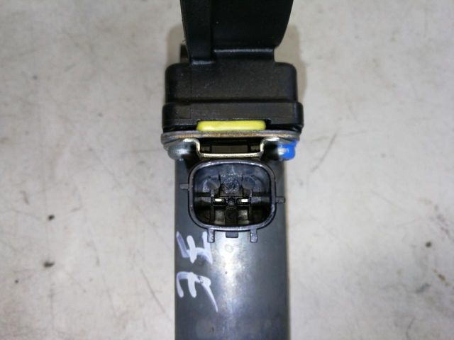 bontott DACIA LOGAN Jobb első Ablakemelő Motor