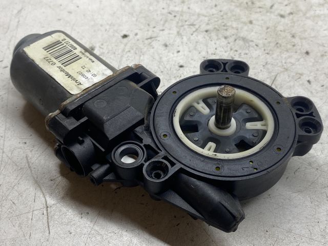 bontott DACIA LOGAN Jobb első Ablakemelő Motor