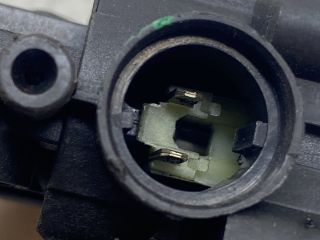 bontott DACIA LOGAN Jobb első Ablakemelő Motor