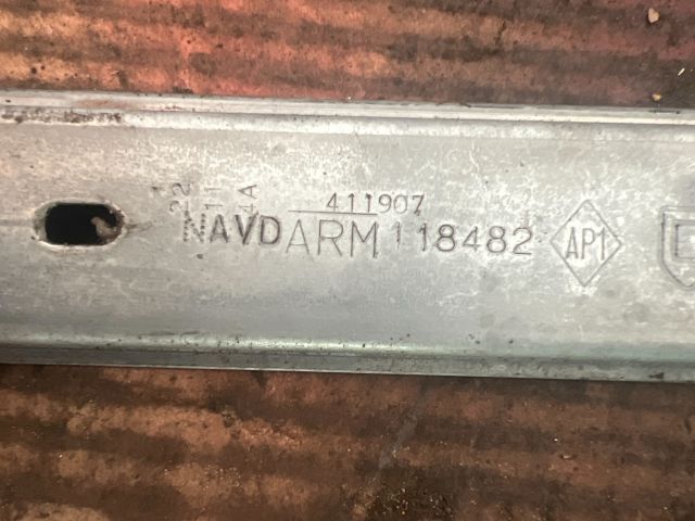 bontott DACIA LOGAN Jobb első Ablakemelő Szerkezet (Elektromos)