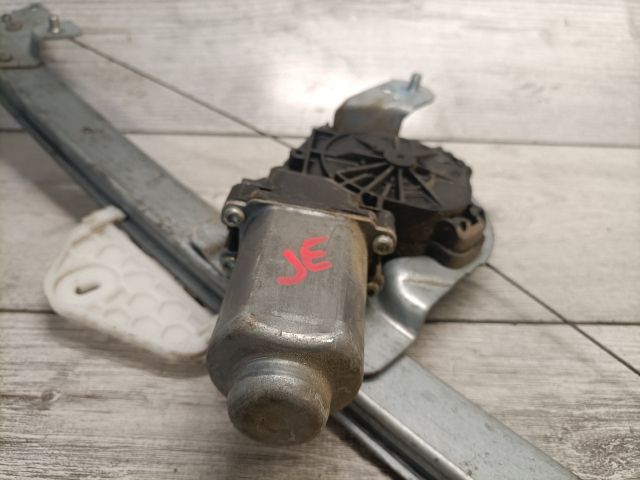 bontott DACIA LOGAN Jobb első Ablakemelő Szerkezet (Elektromos)