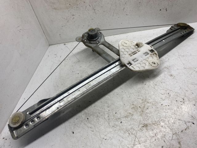 bontott DACIA LOGAN Jobb első Ablakemelő Szerkezet (Mechanikus)