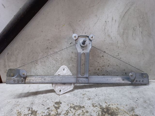 bontott DACIA LOGAN Jobb első Ablakemelő Szerkezet (Mechanikus)