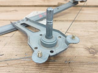 bontott DACIA LOGAN Jobb első Ablakemelő Szerkezet (Mechanikus)