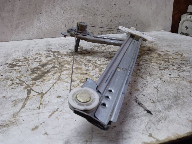 bontott DACIA LOGAN Jobb első Ablakemelő Szerkezet (Mechanikus)