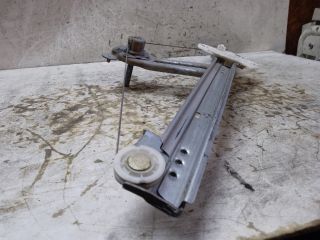 bontott DACIA LOGAN Jobb első Ablakemelő Szerkezet (Mechanikus)