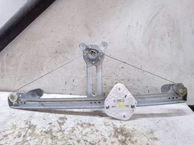 bontott DACIA LOGAN Jobb első Ablakemelő Szerkezet (Mechanikus)