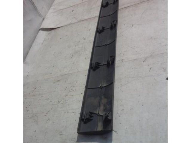 bontott DACIA LOGAN Jobb első Ajtó Díszléc