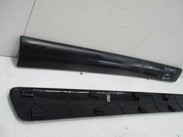 bontott DACIA LOGAN Jobb első Ajtó Díszléc