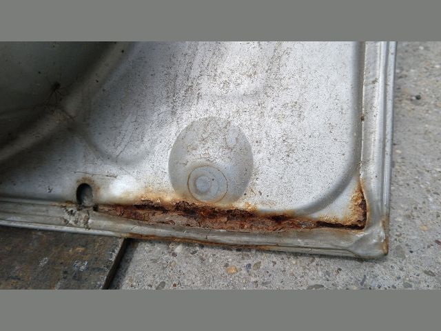 bontott DACIA LOGAN Jobb első Ajtó (Részeivel)