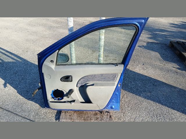bontott DACIA LOGAN Jobb első Ajtó (Részeivel)