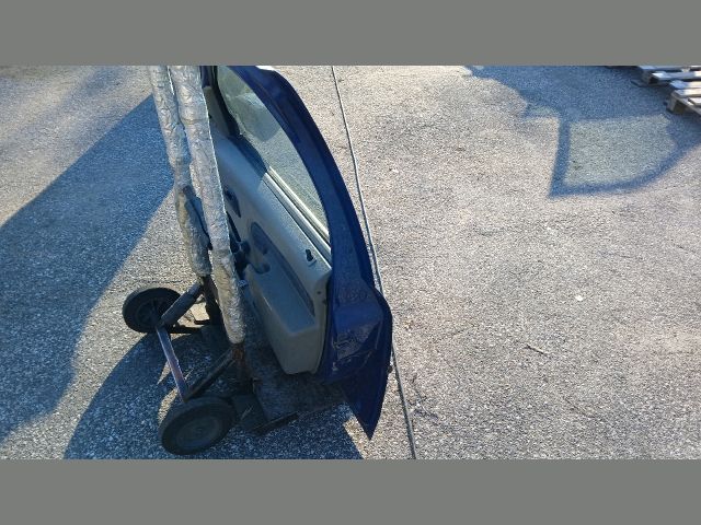 bontott DACIA LOGAN Jobb első Ajtó (Részeivel)