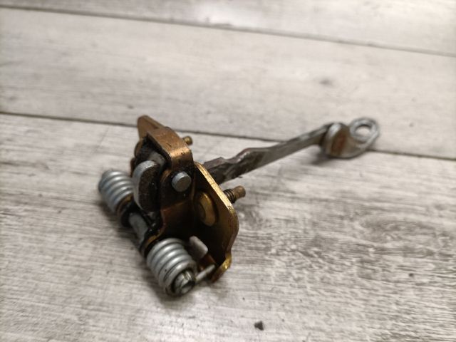 bontott DACIA LOGAN Jobb első Ajtóhatároló