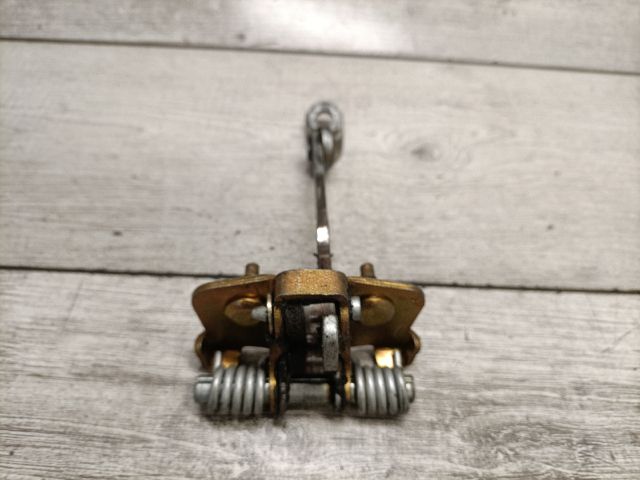 bontott DACIA LOGAN Jobb első Ajtóhatároló