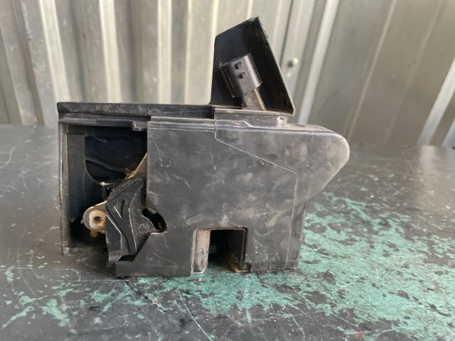 bontott DACIA LOGAN Jobb első Ajtózár