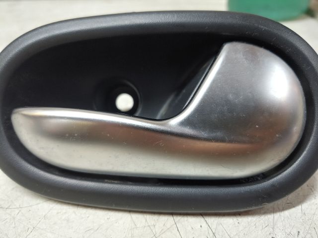 bontott DACIA LOGAN Jobb első Belső Kilincs