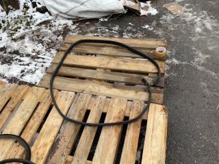 bontott DACIA LOGAN Jobb első Gumikéder