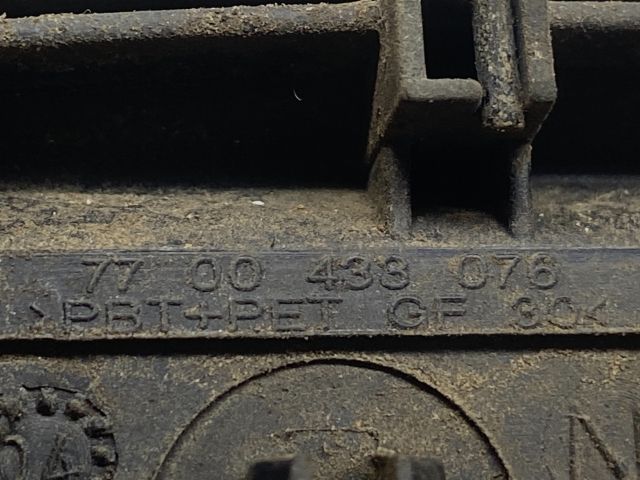 bontott DACIA LOGAN Jobb első Külső Kilincs