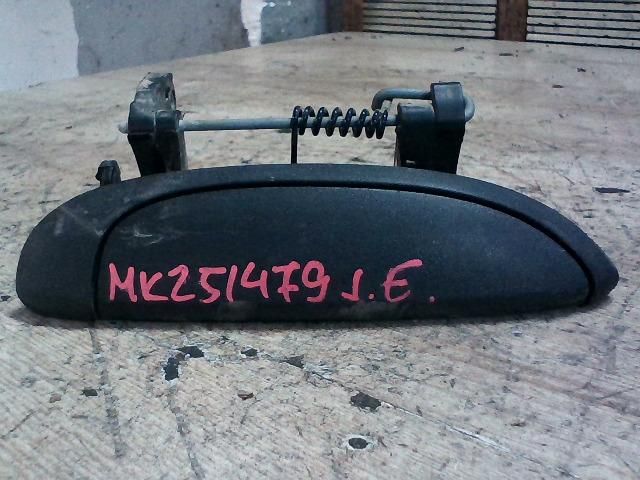 bontott DACIA LOGAN Jobb első Külső Kilincs