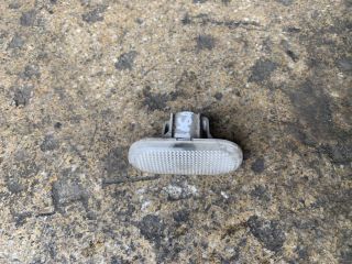 bontott DACIA LOGAN Jobb első Sárvédő Irányjelző