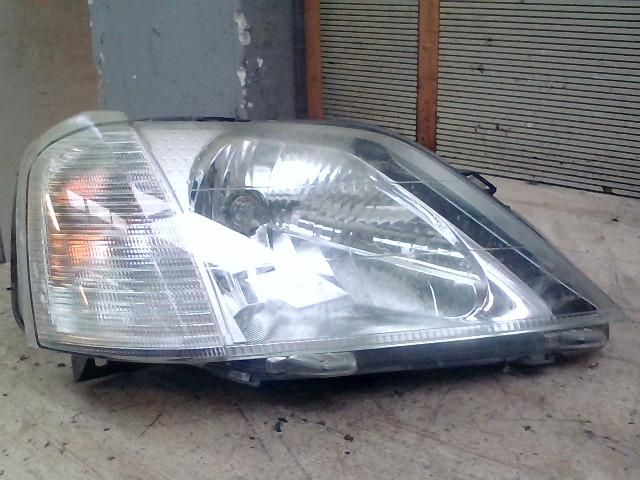 bontott DACIA LOGAN Jobb Fényszóró