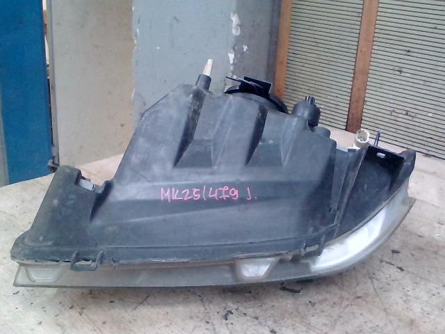 bontott DACIA LOGAN Jobb Fényszóró