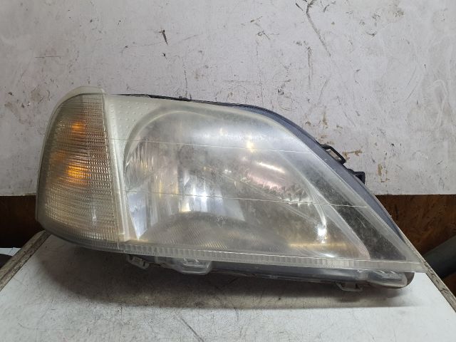 bontott DACIA LOGAN Jobb Fényszóró