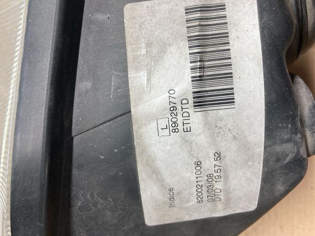 bontott DACIA LOGAN Jobb Fényszóró