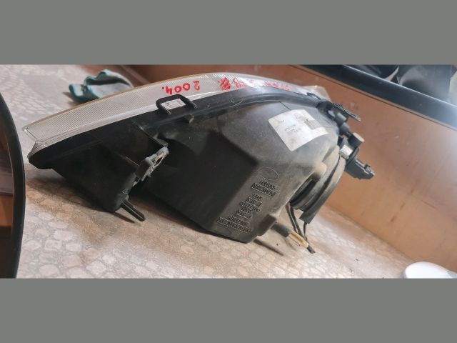 bontott DACIA LOGAN Jobb Fényszóró