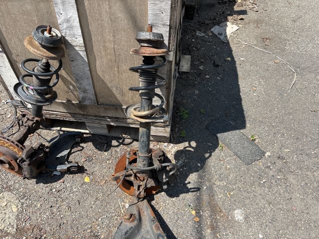 bontott DACIA LOGAN Jobb Gólyaláb Csonkállvánnyal