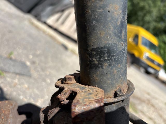 bontott DACIA LOGAN Jobb Gólyaláb Csonkállvánnyal