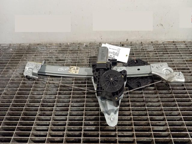 bontott DACIA LOGAN Jobb hátsó Ablakemelő Szerkezet (Elektromos)