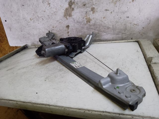 bontott DACIA LOGAN Jobb hátsó Ablakemelő Szerkezet (Elektromos)