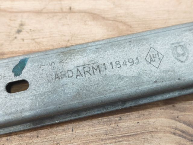 bontott DACIA LOGAN Jobb hátsó Ablakemelő Szerkezet (Mechanikus)