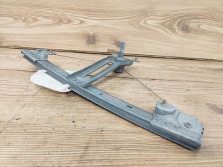 bontott DACIA LOGAN Jobb hátsó Ablakemelő Szerkezet (Mechanikus)