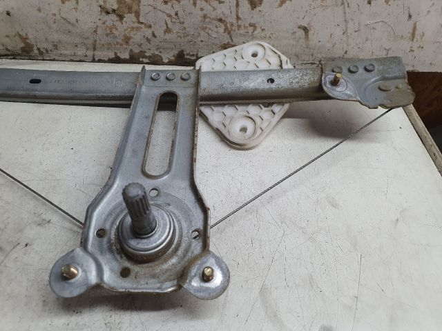 bontott DACIA LOGAN Jobb hátsó Ablakemelő Szerkezet (Mechanikus)