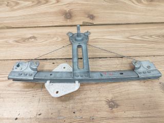 bontott DACIA LOGAN Jobb hátsó Ablakemelő Szerkezet (Mechanikus)