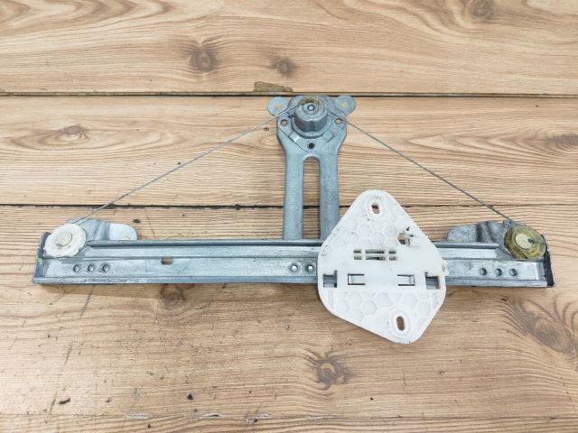 bontott DACIA LOGAN Jobb hátsó Ablakemelő Szerkezet (Mechanikus)